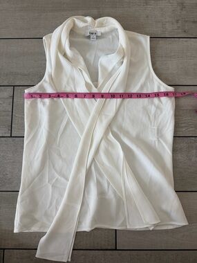 Bar III White Sleeveless Scarf-Neck Blouse